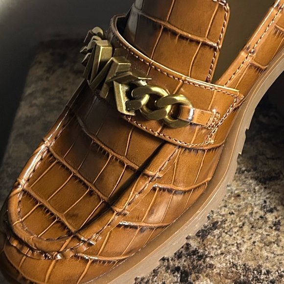 MICHAEL MichaelāKors Blaine Moc Toe Loafer - Picture 9 of 11
